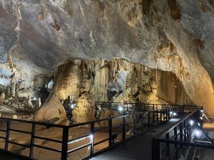 Paradise cave in rainy seaon