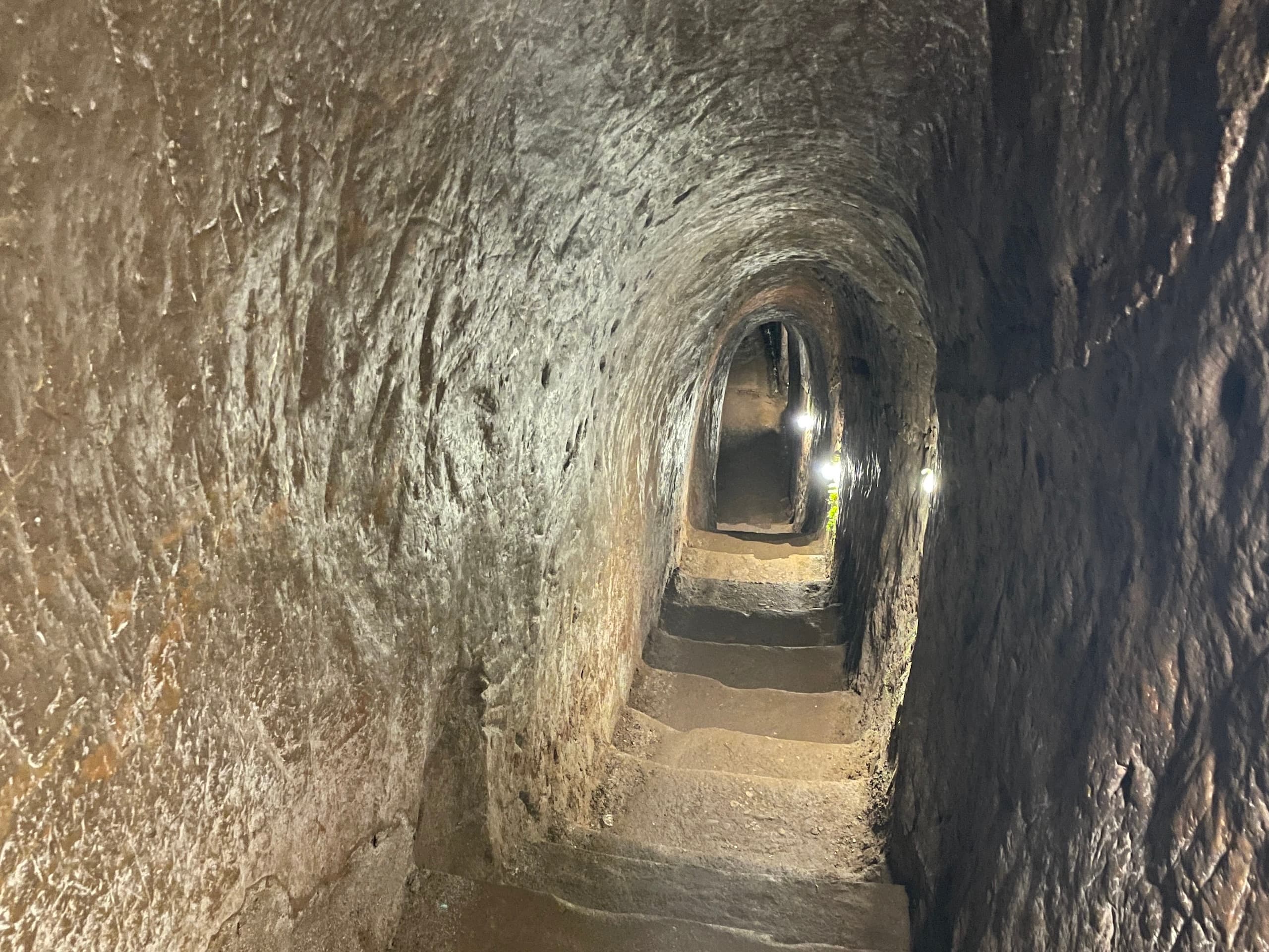 Vinh Moc tunnels
