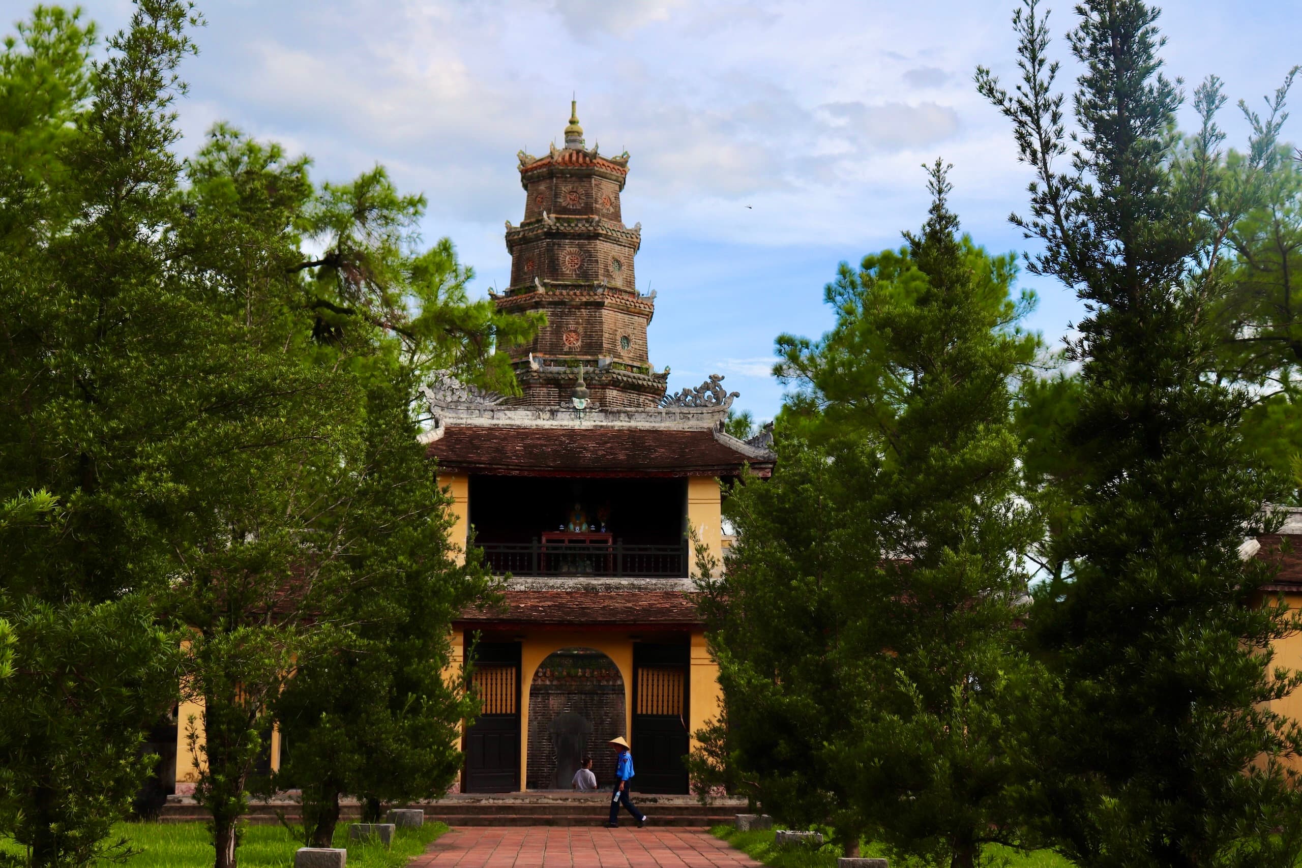 Thiên Mụ Pagoda - Hue